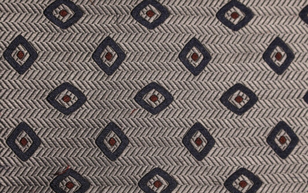 Geometric-Design-British-Made-Jacquard-Silk-W13550-15-M8595 (2)