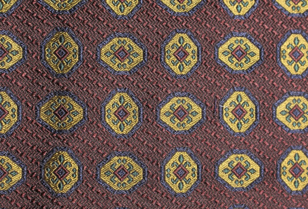 Geometric-Design-British-Made-Jacquard-Silk-W13550-15-M8598 (3)