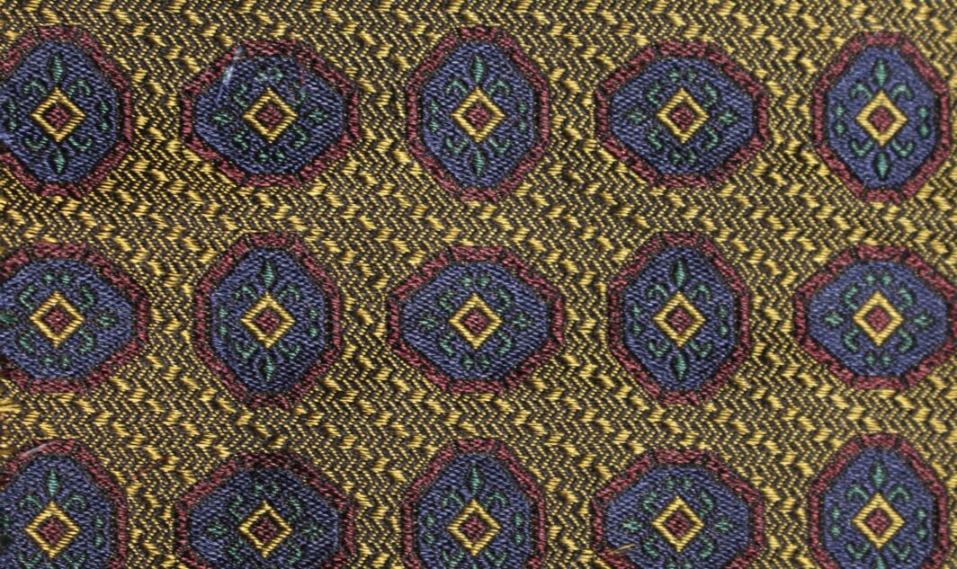 Geometric-Design-British-Made-Jacquard-Silk-W13550-15-M8598 (5)