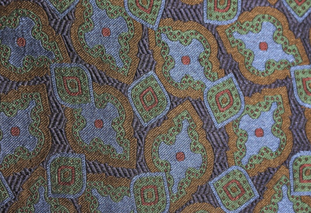 Geometric-Design-British-Made-Jacquard-Silk-W13550-15-M8600 (1)