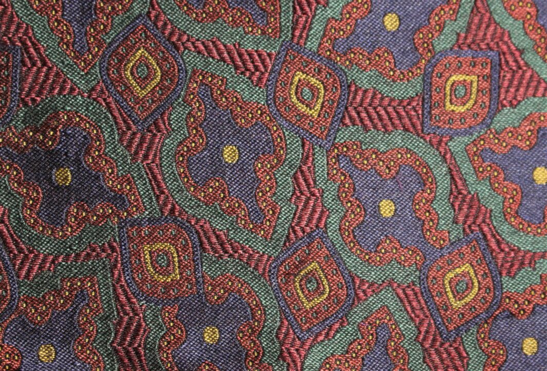 Geometric-Design-British-Made-Jacquard-Silk-W13550-15-M8600 (2)