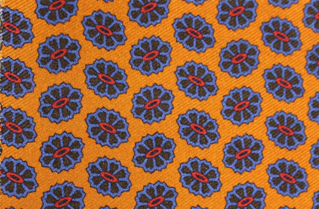 Geometric-Design-British-Made-Printed-Silk-D50-43 (2)