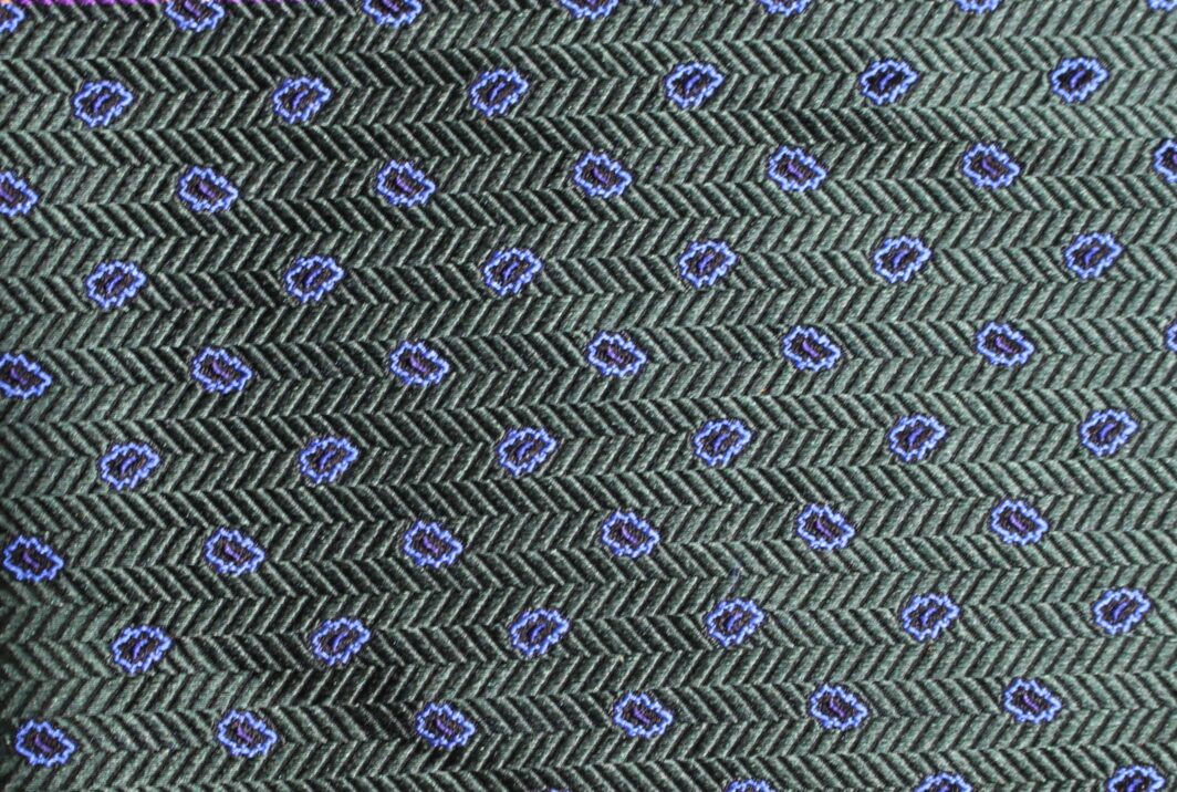 Neat-Design-British-Made-Jacquard-Silk-W13537-16-M8580 (1)