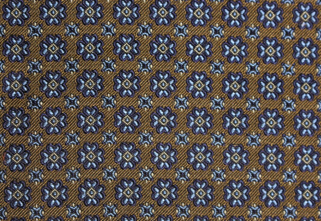 Neat-Design-British-Made-Jacquard-Silk-W13537-16-M8594 (3)