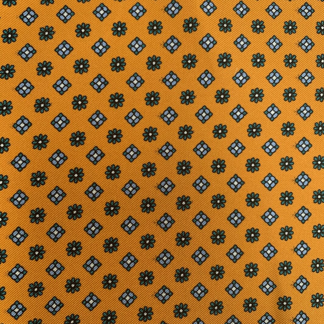 Neat-Design-British-Made-Printed-Silk-ETON-8029 (2)