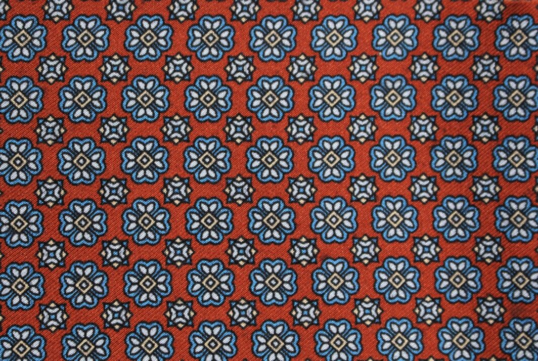 Neat-Design-British-Made-Printed-Silk-Eton-8021 (3)