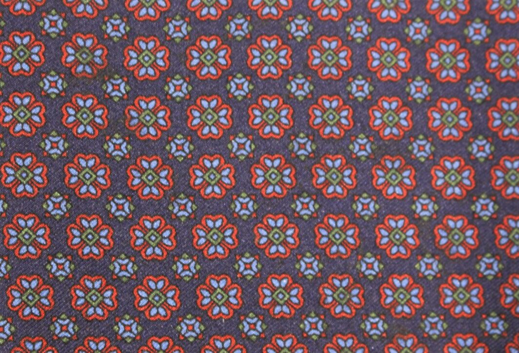 Neat-Design-British-Made-Printed-Silk-Eton-8021 (5)