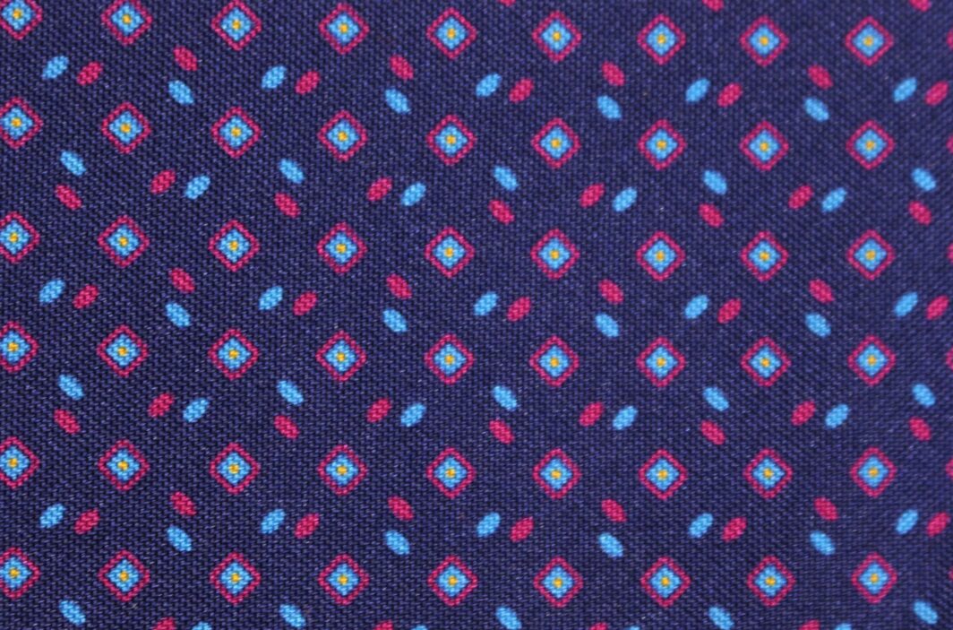 Neat-Design-British-Made-Printed-Silk-HS2013 (1)