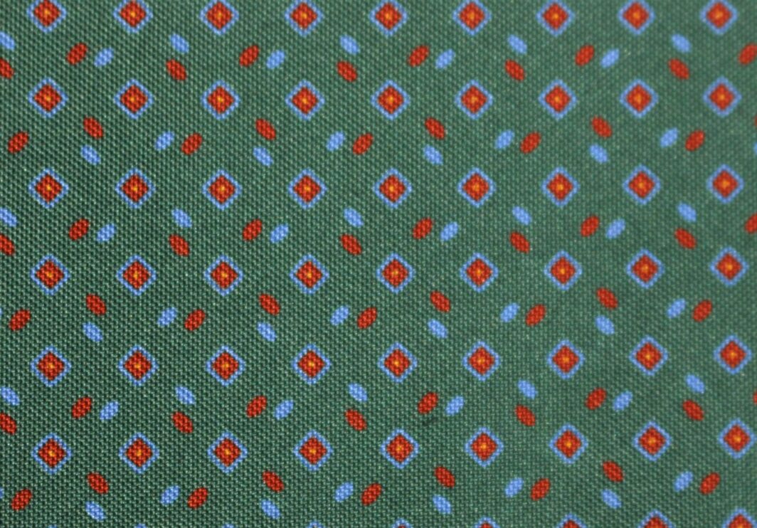 Neat-Design-British-Made-Printed-Silk-HS2013 (5)