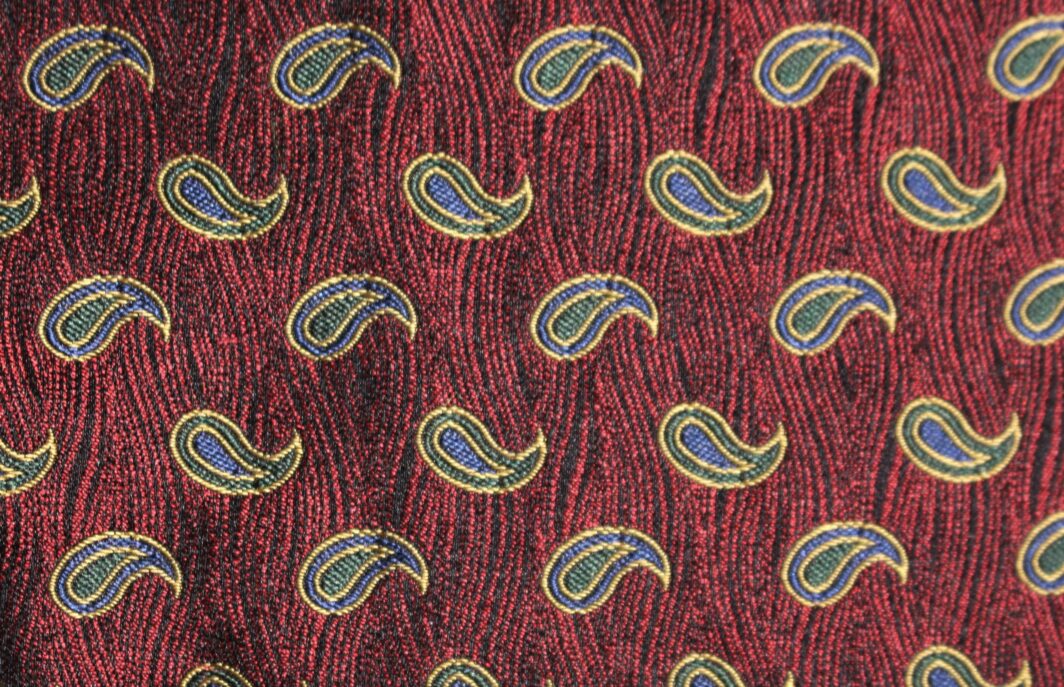 Paisley-Design-British-Made-Jacquard-Silk-W13537-16-M8582 (2)