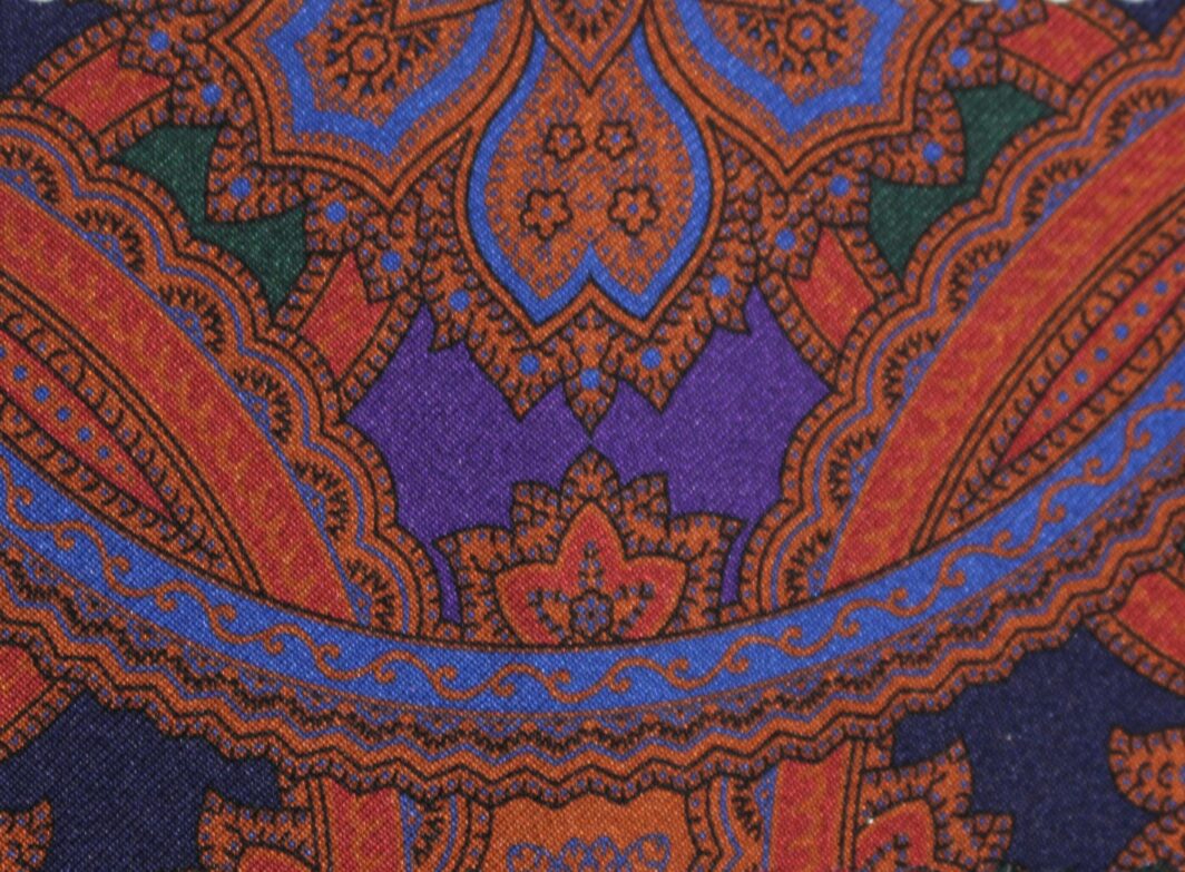 Paisley-Design-British-Made-Madders-Silk-M36-7008 (4)