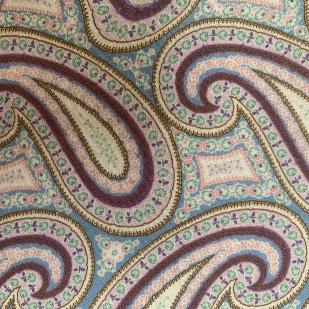 Paisley-Design-British-Made-Printed-Silk-CL3004 (1)