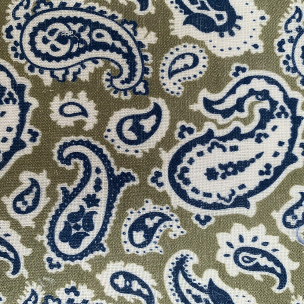 Paisley-Design-British-Made-Printed-Silk-RK14475.2-RK400 (3)