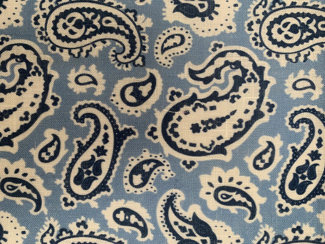 Paisley-Design-British-Made-Printed-Silk-RK14475.2-RK400 (4)