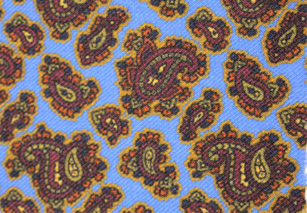 Paisley-Design-British-Made-Printed-Silk-W8514 (1)