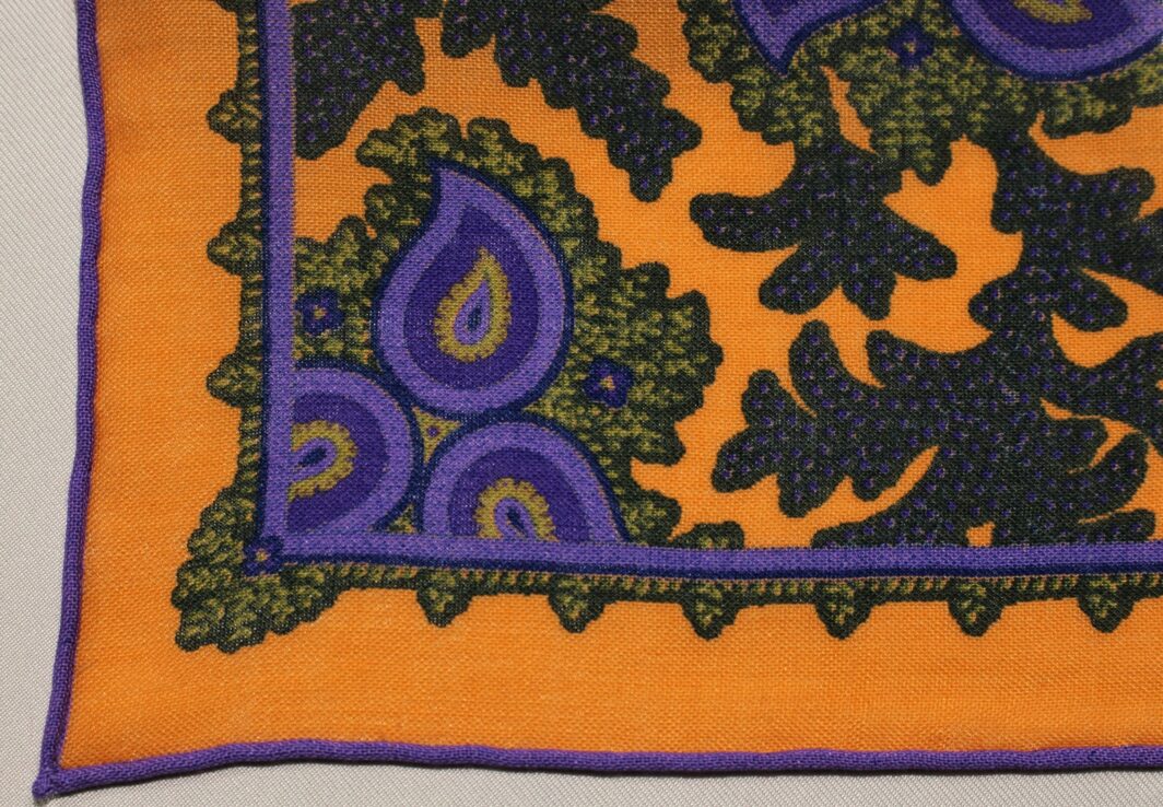 Paisley-Design-British-Made-Silk-Scarves-Squares-NO-CODE (2)