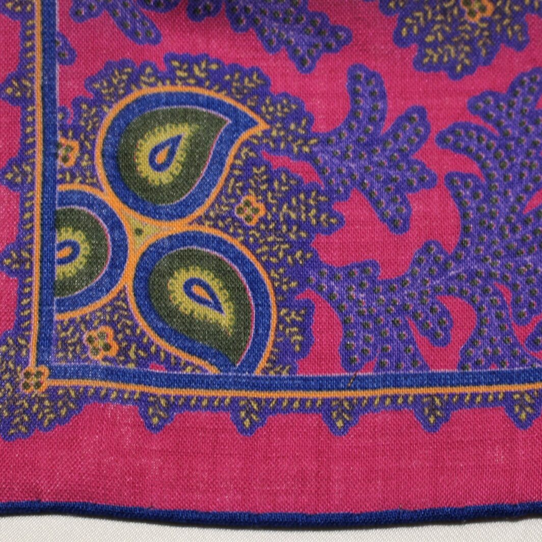 Paisley-Design-British-Made-Silk-Scarves-Squares-NO-CODE (3)