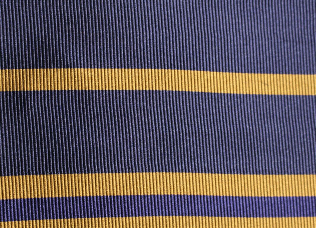 Stripe-Design-British-Made-Jacquard-Silk-W13536-18-M8559 (3)